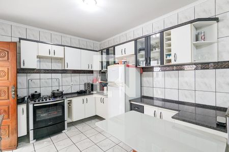 Casa à venda com 228m², 3 quartos e 2 vagasCozinha