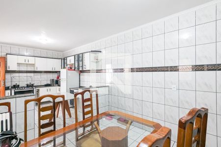 Casa à venda com 228m², 3 quartos e 2 vagasCozinha