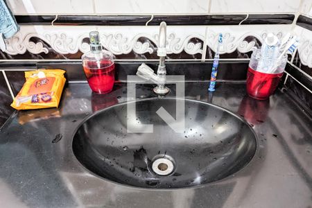 Casa à venda com 228m², 3 quartos e 2 vagasBanheiro