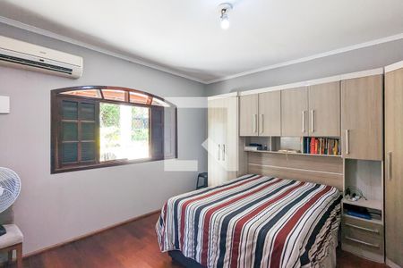 Casa à venda com 228m², 3 quartos e 2 vagasQuarto da suíte