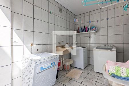 Casa à venda com 228m², 3 quartos e 2 vagasÁrea de serviço