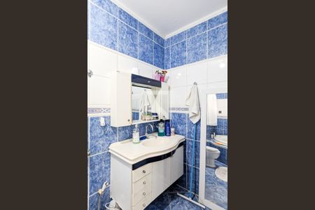 Casa à venda com 228m², 3 quartos e 2 vagasBanheiro da suíte