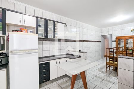 Casa à venda com 228m², 3 quartos e 2 vagasCozinha