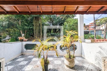 Casa à venda com 228m², 3 quartos e 2 vagasVista do quarto da suíte