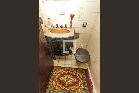 Casa à venda com 172m², 4 quartos e 1 vaga Casa à venda com 172m², 4 quartos e 1 vagaBanheiro de serviço