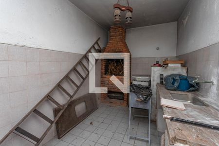 Casa à venda com 172m², 4 quartos e 1 vaga Casa à venda com 172m², 4 quartos e 1 vagaChurrasqueira