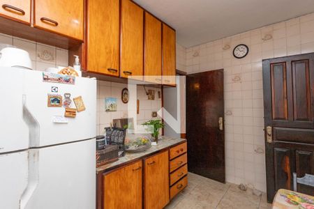 Casa à venda com 172m², 4 quartos e 1 vaga Casa à venda com 172m², 4 quartos e 1 vagaCozinha