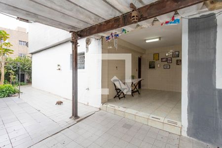 Casa à venda com 172m², 4 quartos e 1 vaga Casa à venda com 172m², 4 quartos e 1 vagaQuintal