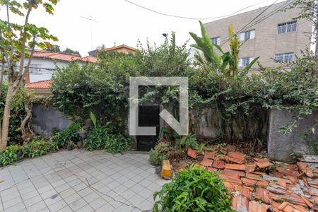 Casa à venda com 172m², 4 quartos e 1 vaga Casa à venda com 172m², 4 quartos e 1 vagaQuintal