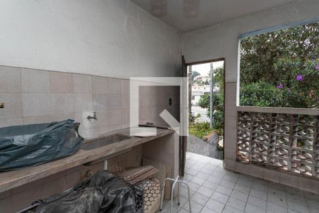 Casa à venda com 172m², 4 quartos e 1 vaga Casa à venda com 172m², 4 quartos e 1 vagaChurrasqueira