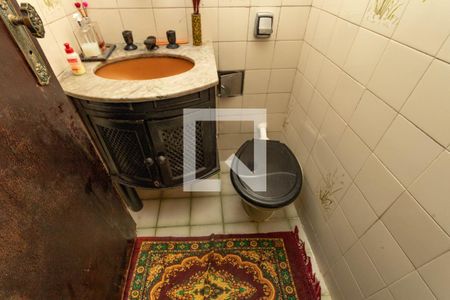 Casa à venda com 172m², 4 quartos e 1 vaga Casa à venda com 172m², 4 quartos e 1 vagaBanheiro de serviço