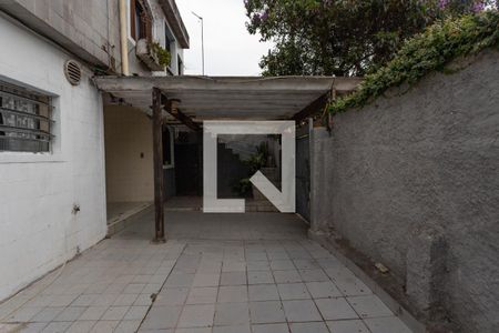 Casa à venda com 172m², 4 quartos e 1 vaga Casa à venda com 172m², 4 quartos e 1 vagaQuintal