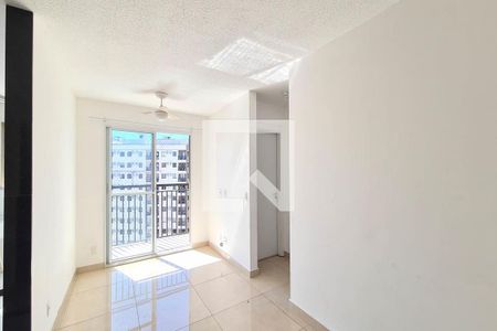 Sala de apartamento para alugar com 2 quartos, 50m² em Del Castilho, Rio de Janeiro