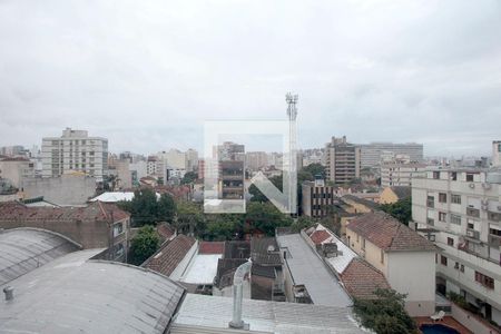 Sala Vista de apartamento para alugar com 2 quartos, 59m² em Santana, Porto Alegre