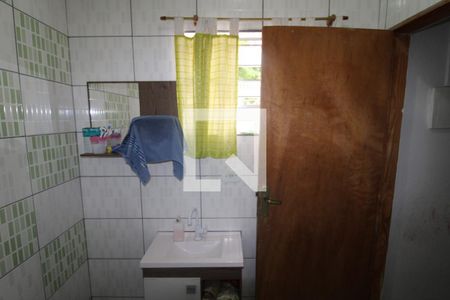 Casa à venda com 150m², 5 quartos e 2 vagasBanheiro 1