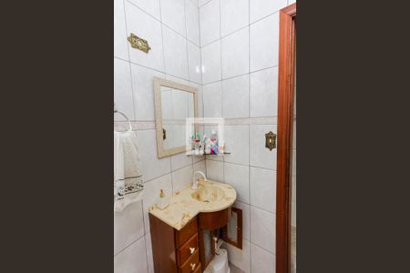 Casa à venda com 212m², 2 quartos e 4 vagasBanheiro