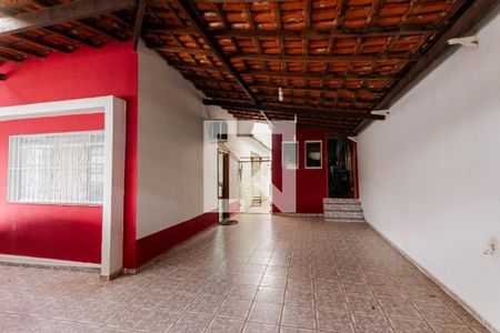 Casa à venda com 212m², 2 quartos e 4 vagasGaragem