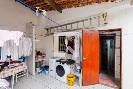 Casa à venda com 212m², 2 quartos e 4 vagasÁrea de Serviço