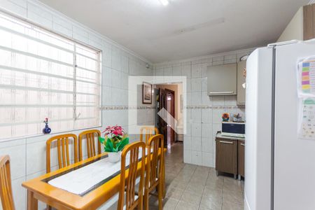 Casa à venda com 212m², 2 quartos e 4 vagasCozinha
