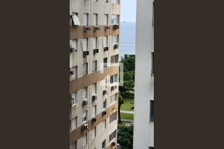 Vista da Sala de apartamento para alugar com 2 quartos, 79m² em Boqueirão, Santos