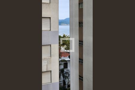 Vista da Sala de apartamento para alugar com 2 quartos, 79m² em Boqueirão, Santos