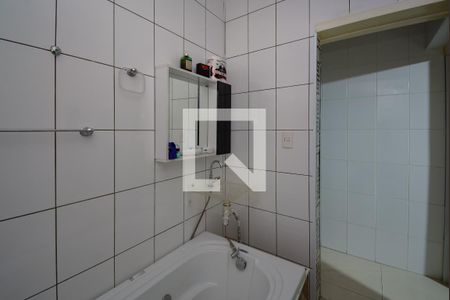 Casa à venda com 190m², 3 quartos e 2 vagasBanheiro