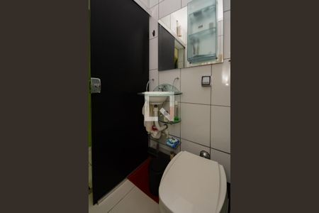 Casa à venda com 190m², 3 quartos e 2 vagasBanheiro da Suíte 2