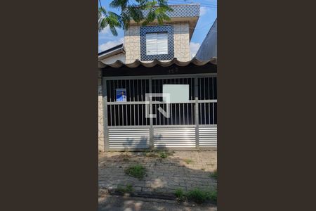 Casa à venda com 190m², 3 quartos e 2 vagasFachada da casa