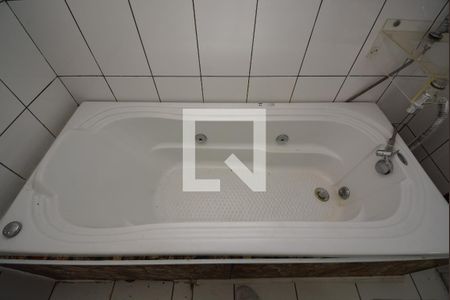 Casa à venda com 190m², 3 quartos e 2 vagasBanheiro