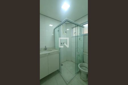 Banheiro  de apartamento para alugar com 1 quarto, 49m² em Santa Cecília, Paulínia