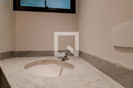 Apartamento à venda com 300m², 3 quartos e 4 vagas Apartamento à venda com 300m², 3 quartos e 4 vagasLavando