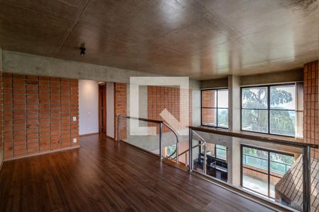Apartamento à venda com 300m², 3 quartos e 4 vagas Apartamento à venda com 300m², 3 quartos e 4 vagasMezanino