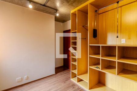 Apartamento à venda com 300m², 3 quartos e 4 vagas Apartamento à venda com 300m², 3 quartos e 4 vagasCloset Quarto