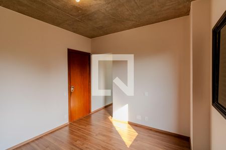 Apartamento à venda com 300m², 3 quartos e 4 vagas Apartamento à venda com 300m², 3 quartos e 4 vagasQuarto