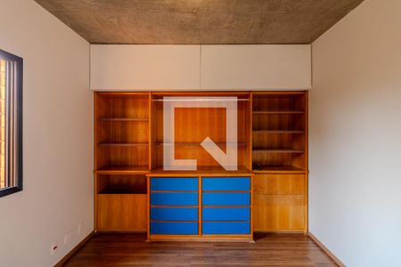 Apartamento à venda com 300m², 3 quartos e 4 vagas Apartamento à venda com 300m², 3 quartos e 4 vagasQuarto