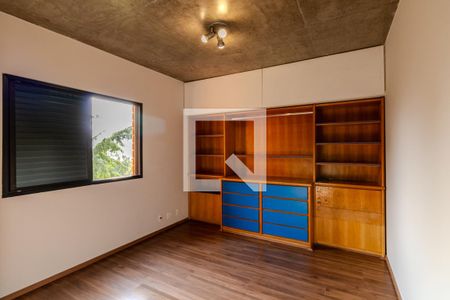 Apartamento à venda com 300m², 3 quartos e 4 vagas Apartamento à venda com 300m², 3 quartos e 4 vagasQuarto