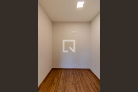 Apartamento à venda com 300m², 3 quartos e 4 vagas Apartamento à venda com 300m², 3 quartos e 4 vagasLavanderia
