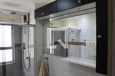 Banheiro de apartamento para alugar com 2 quartos, 75m² em Vila Ivone, São Paulo