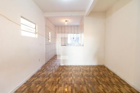 Sala/Quarto de casa para alugar com 1 quarto, 40m² em Santa Maria, Osasco