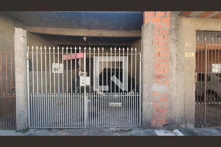 Casa para alugar com 40m², 1 quarto e sem vaga Casa para alugar com 40m², 1 quarto e sem vagaFachada