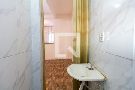 Banheiro de casa para alugar com 1 quarto, 40m² em Santa Maria, Osasco