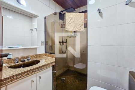Casa de condomínio para alugar com 154m², 4 quartos e 2 vagasBanheiro