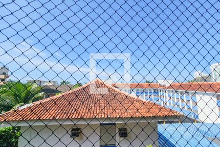 Casa de condomínio para alugar com 154m², 4 quartos e 2 vagasVista