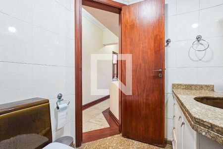 Casa de condomínio para alugar com 154m², 4 quartos e 2 vagasBanheiro