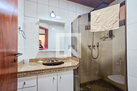 Casa de condomínio para alugar com 154m², 4 quartos e 2 vagasBanheiro