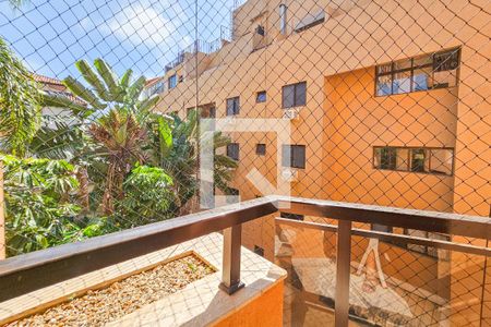 Casa de condomínio para alugar com 154m², 4 quartos e 2 vagasVaranda