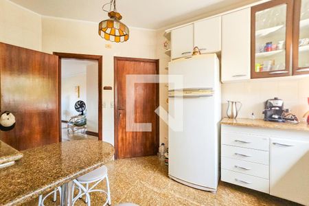 Casa de condomínio para alugar com 154m², 4 quartos e 2 vagasCozinha