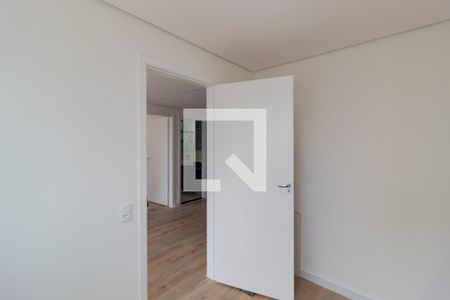 Quarto 1 de apartamento para alugar com 2 quartos, 34m² em Jardim Promissão, São Paulo