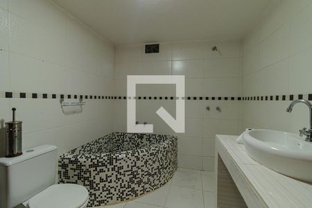 Casa à venda com 300m², 5 quartos e 5 vagasBanheiro Quarto 5