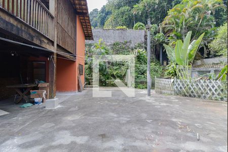 Casa à venda com 300m², 5 quartos e 5 vagasVaranda